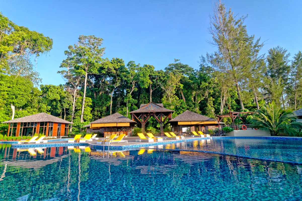 Borneo_Eagle_Bar_Lounge_2018_02