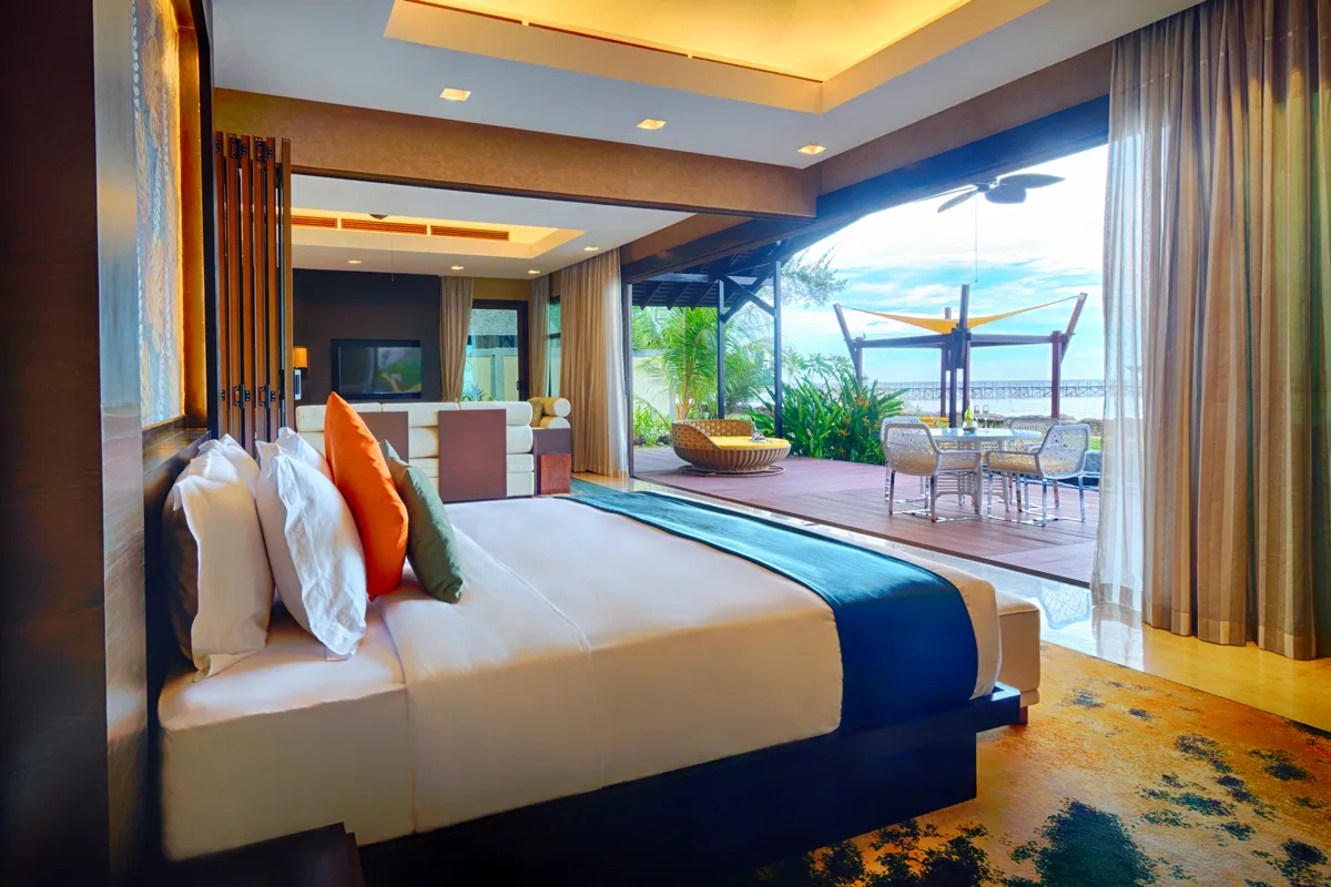 Borneo_Eagle_Bar_Lounge_2018_02