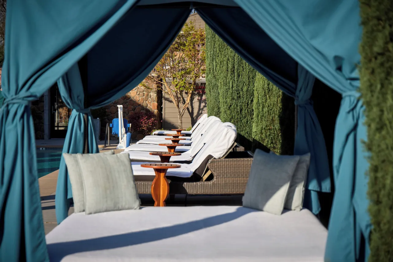 Bardessono hotel image from Expedia