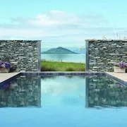 Blanket Bay, Glenorchy hotel image from Expedia