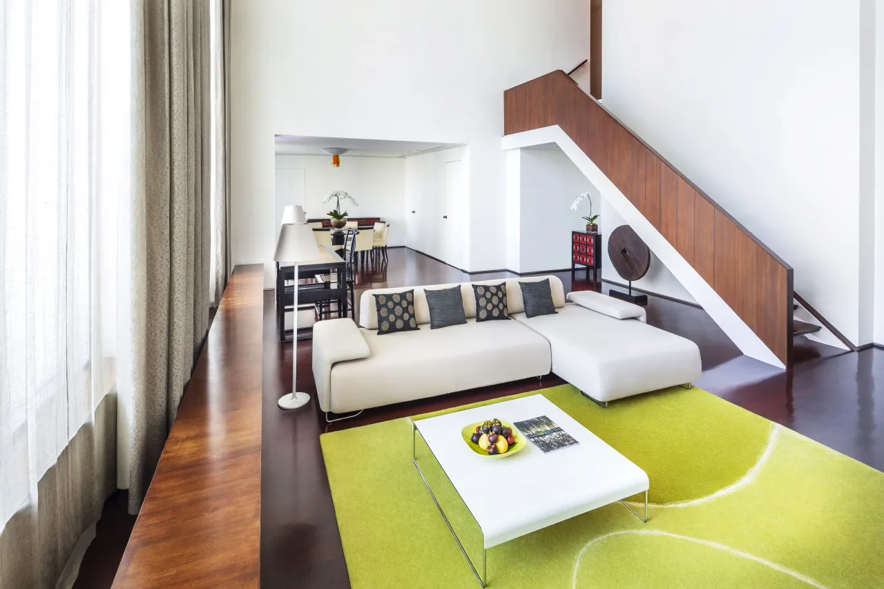 COMO Metropolitan Bangkok hotel image from Expedia