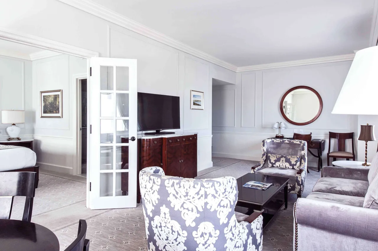 Charleston Place hotel image from Expedia