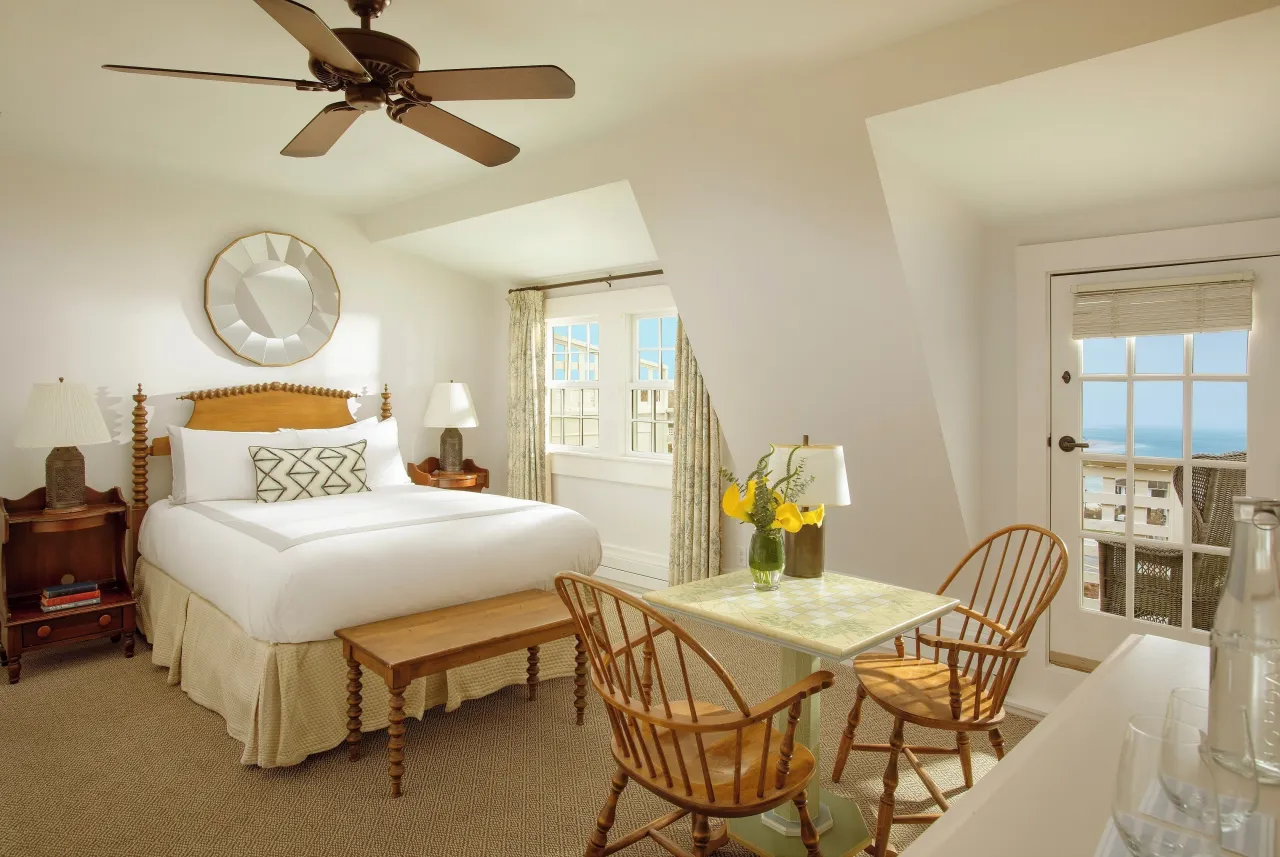 Chatham Bars Inn, Cape Cod hotel image from Expedia