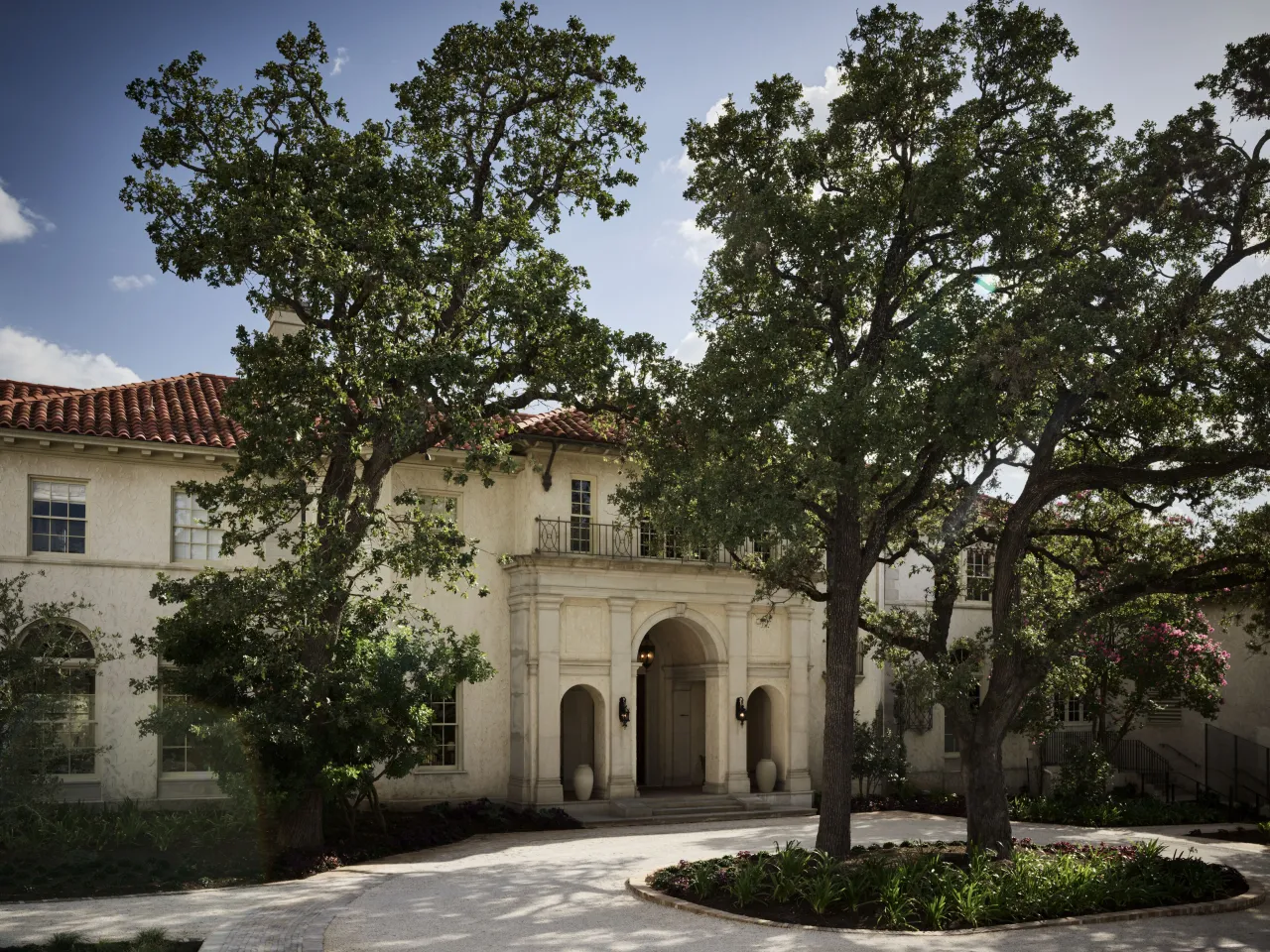 Commodore Perry Estate, Auberge Resorts Collection, Austin hotel image from Expedia
