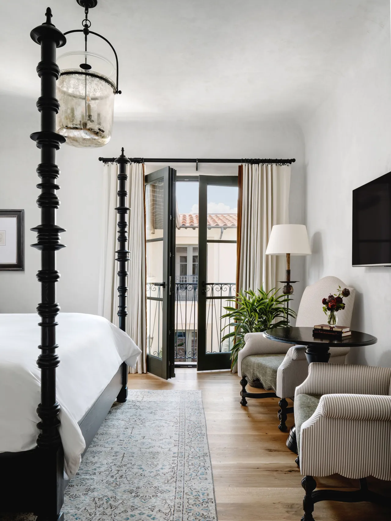 Commodore Perry Estate, Auberge Resorts Collection, Austin hotel image from Expedia