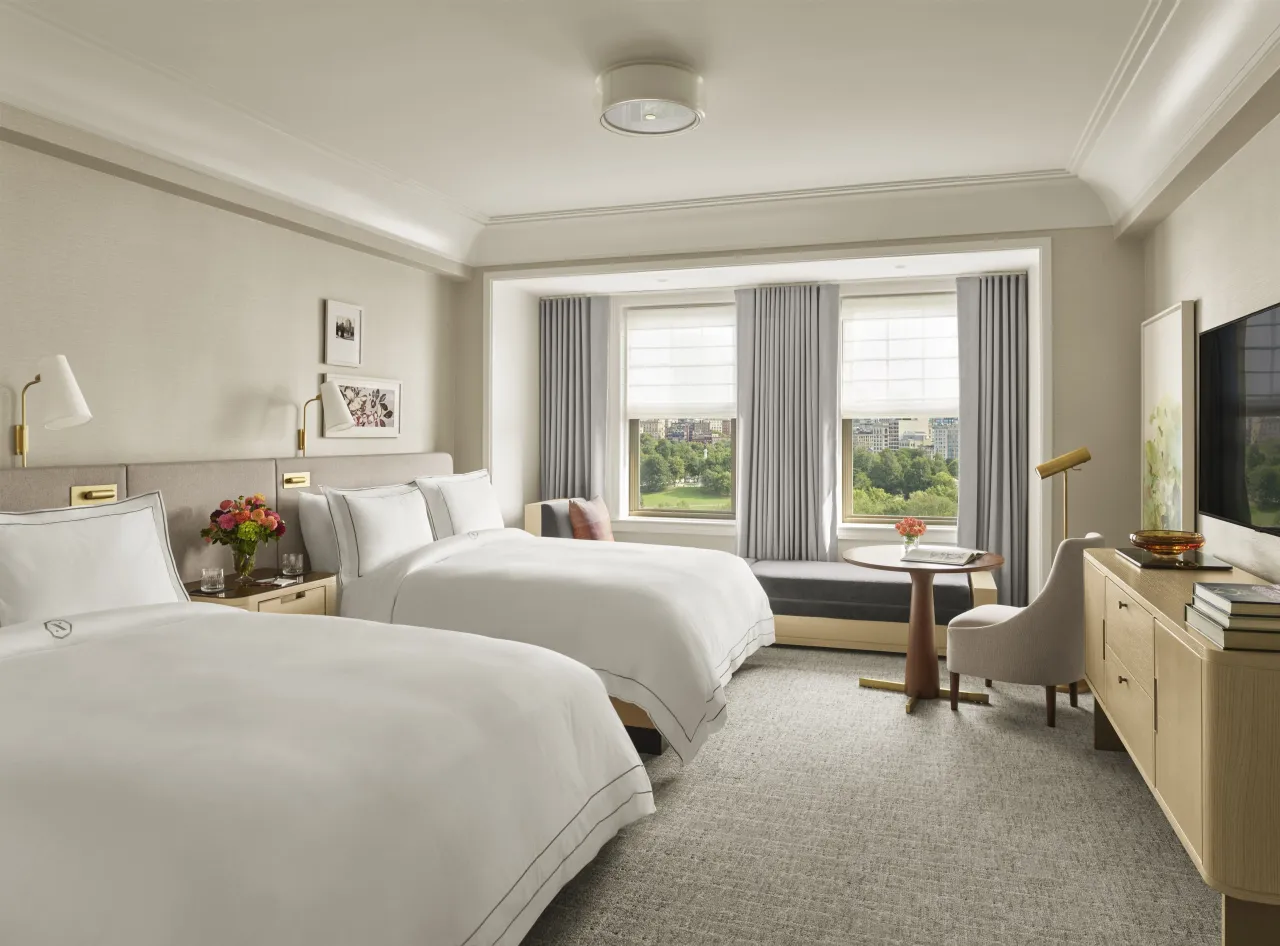 Fairmont Le Chateau Frontenac hotel image from Expedia