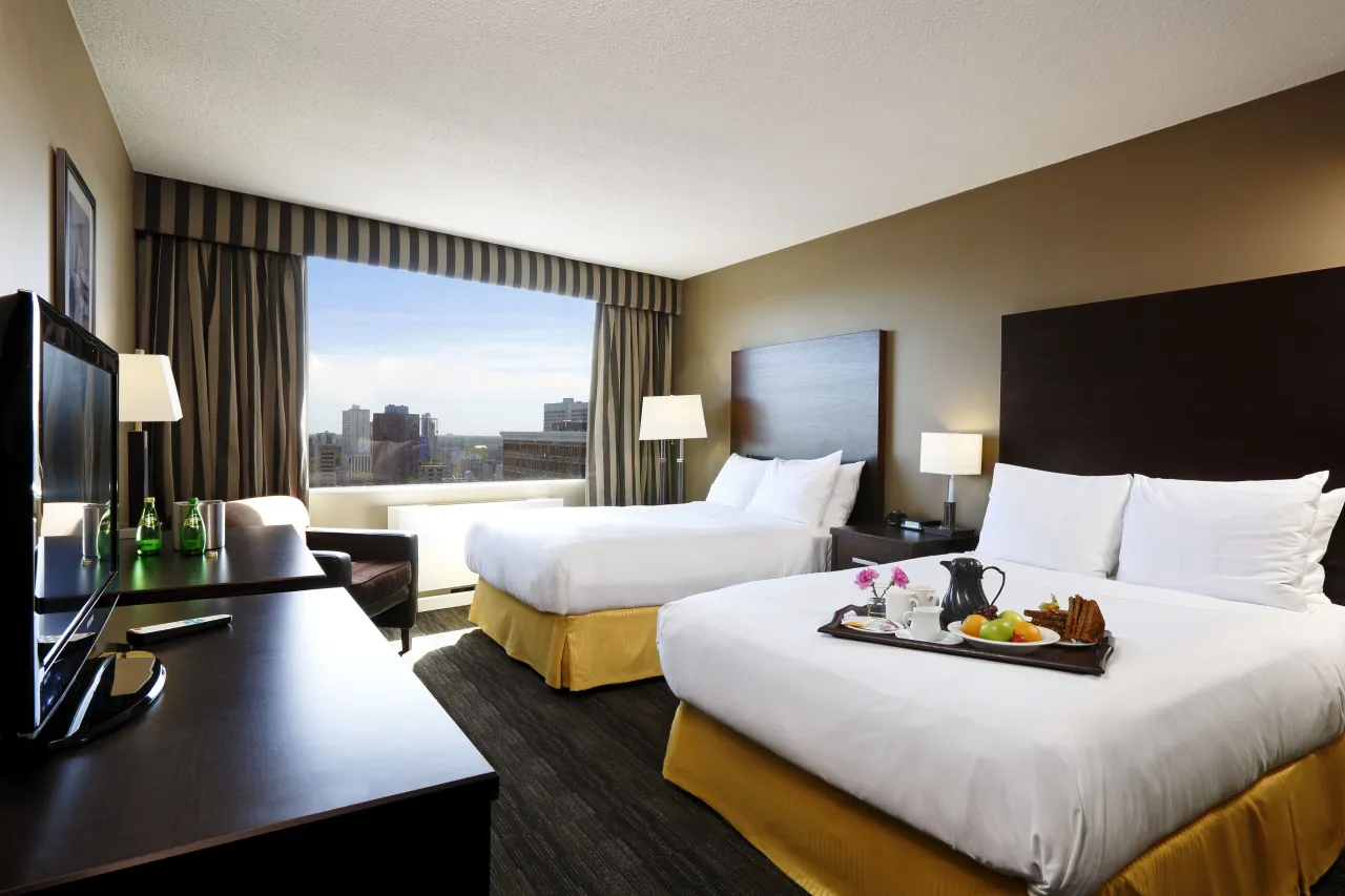 Fairmont Winnipeg hotel image from Expedia