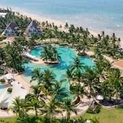 Four Seasons Resort The Nam Hai, Hoi An hotel image from Expedia