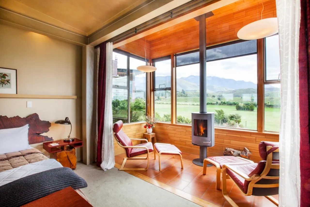Hapuku Lodge + Tree Houses, Kaikoura hotel image from Expedia