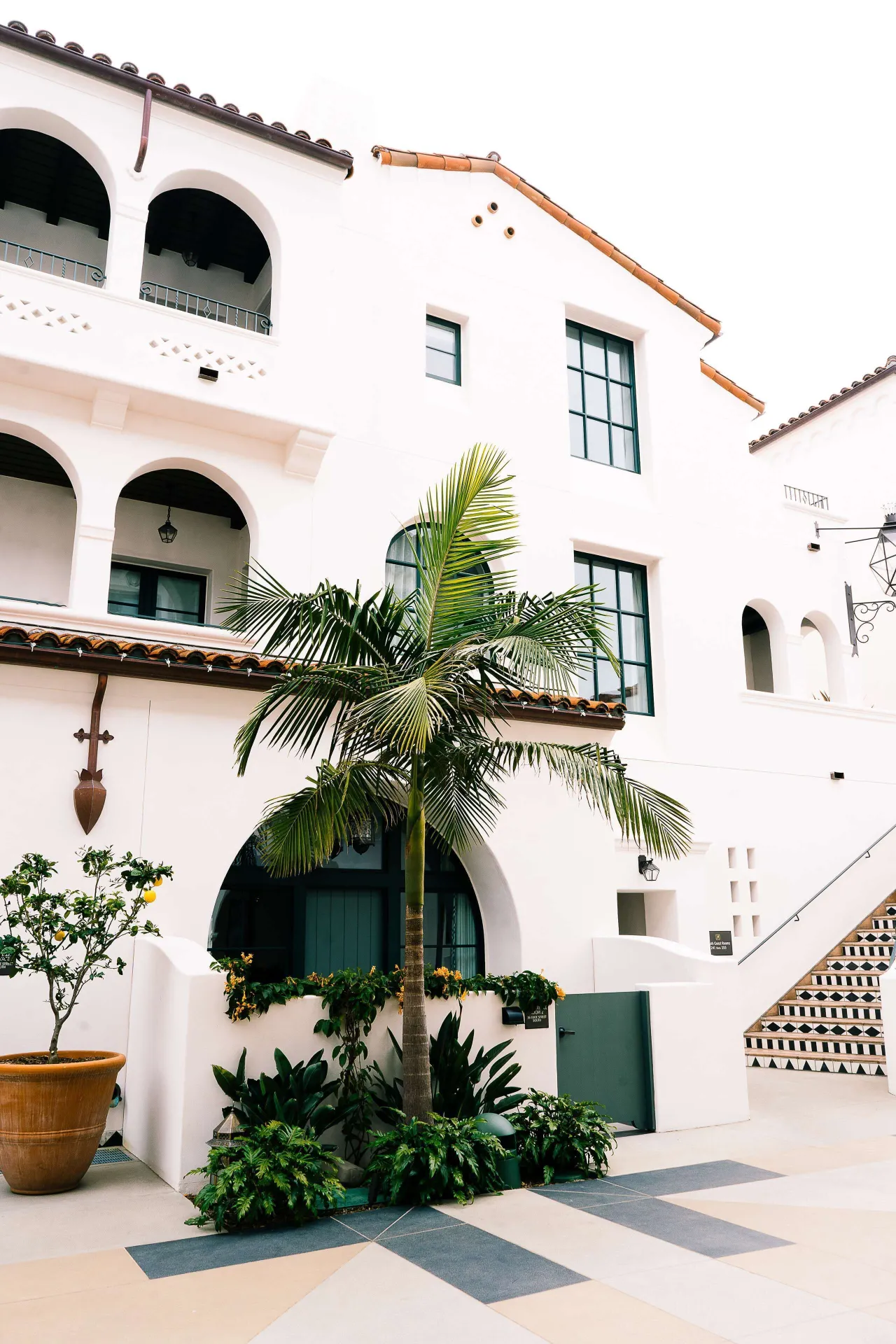 Hotel Californian, Santa Barbara hotel image from Expedia