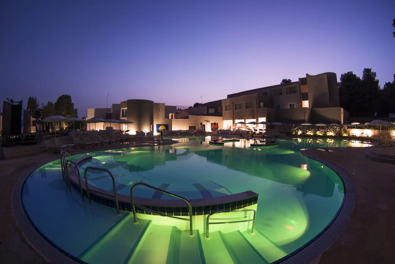 Hotel La Perla hotel image from Expedia