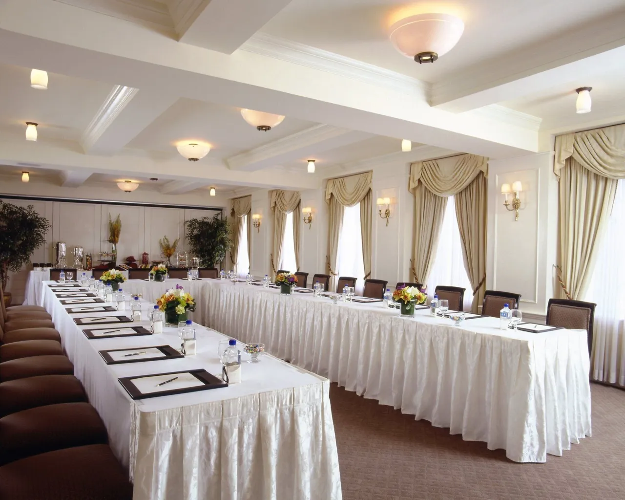 Hotel Plaza Athenee hotel image from Expedia