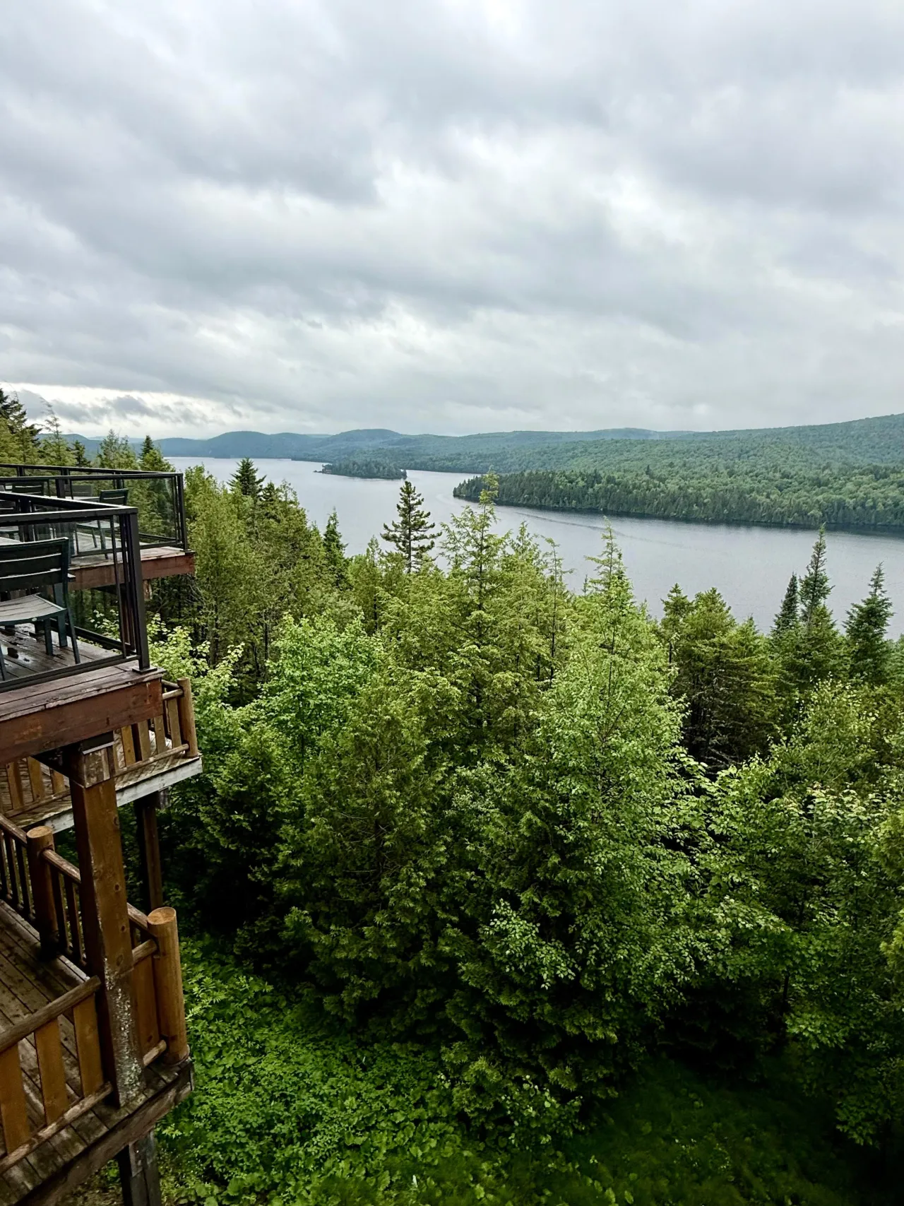 Hotel Sacacomie, Québec hotel image from Expedia