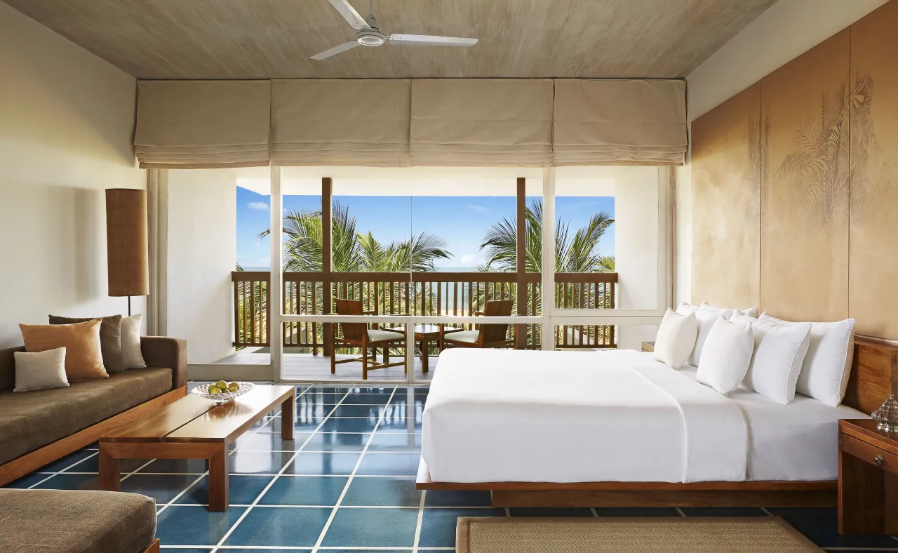 Jetwing Blue, Negombo hotel image from Expedia