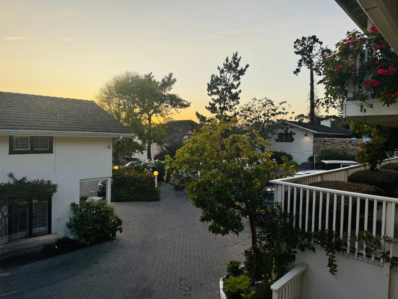 L’Auberge Carmel hotel image from Expedia