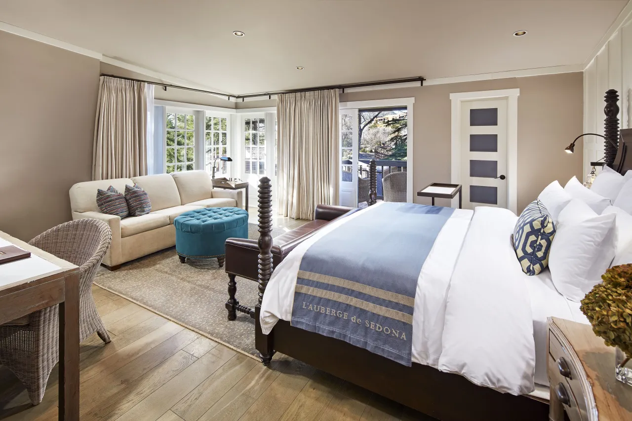 L’Auberge de Sedona hotel image from Expedia