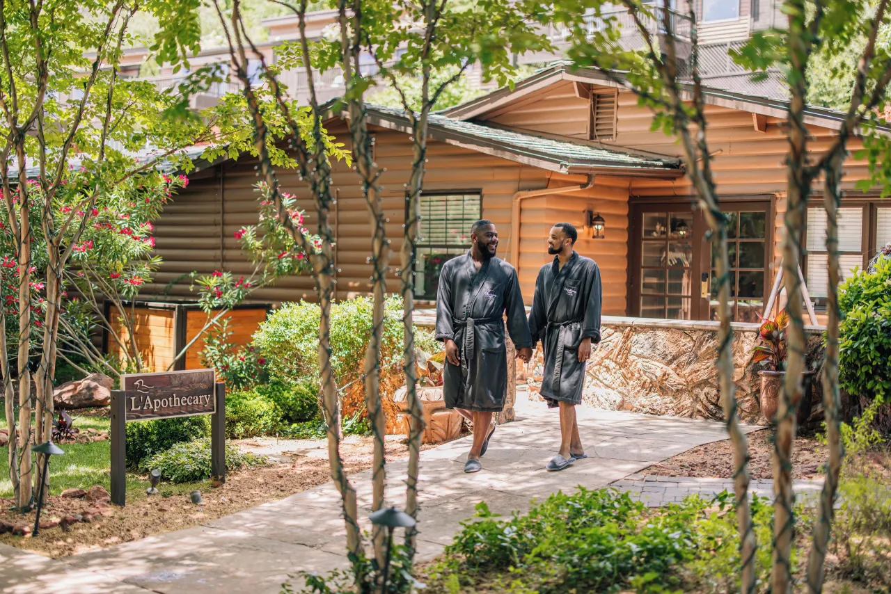 L’Auberge de Sedona hotel image from Expedia