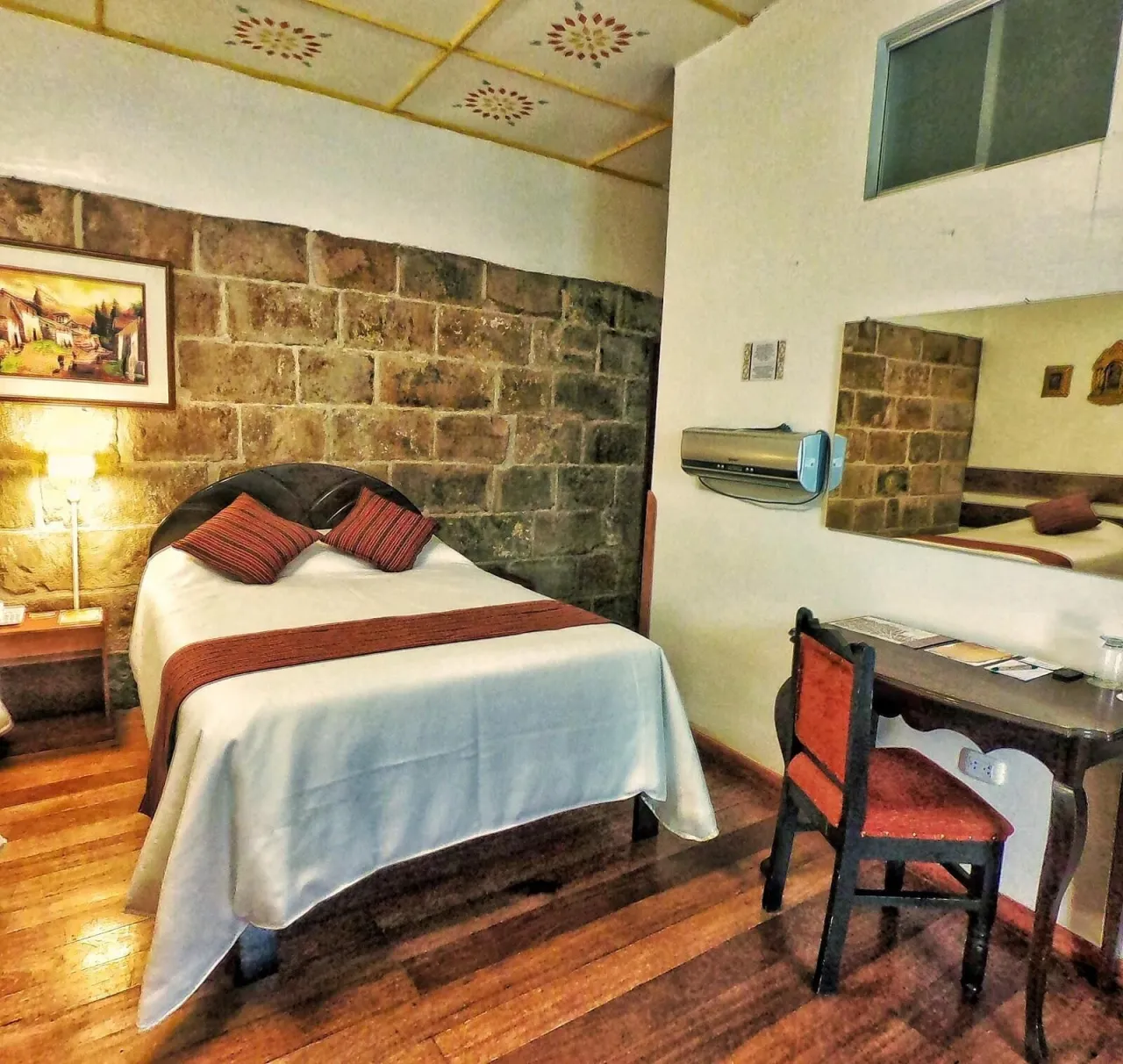 La Casona, Cusco hotel image from Expedia