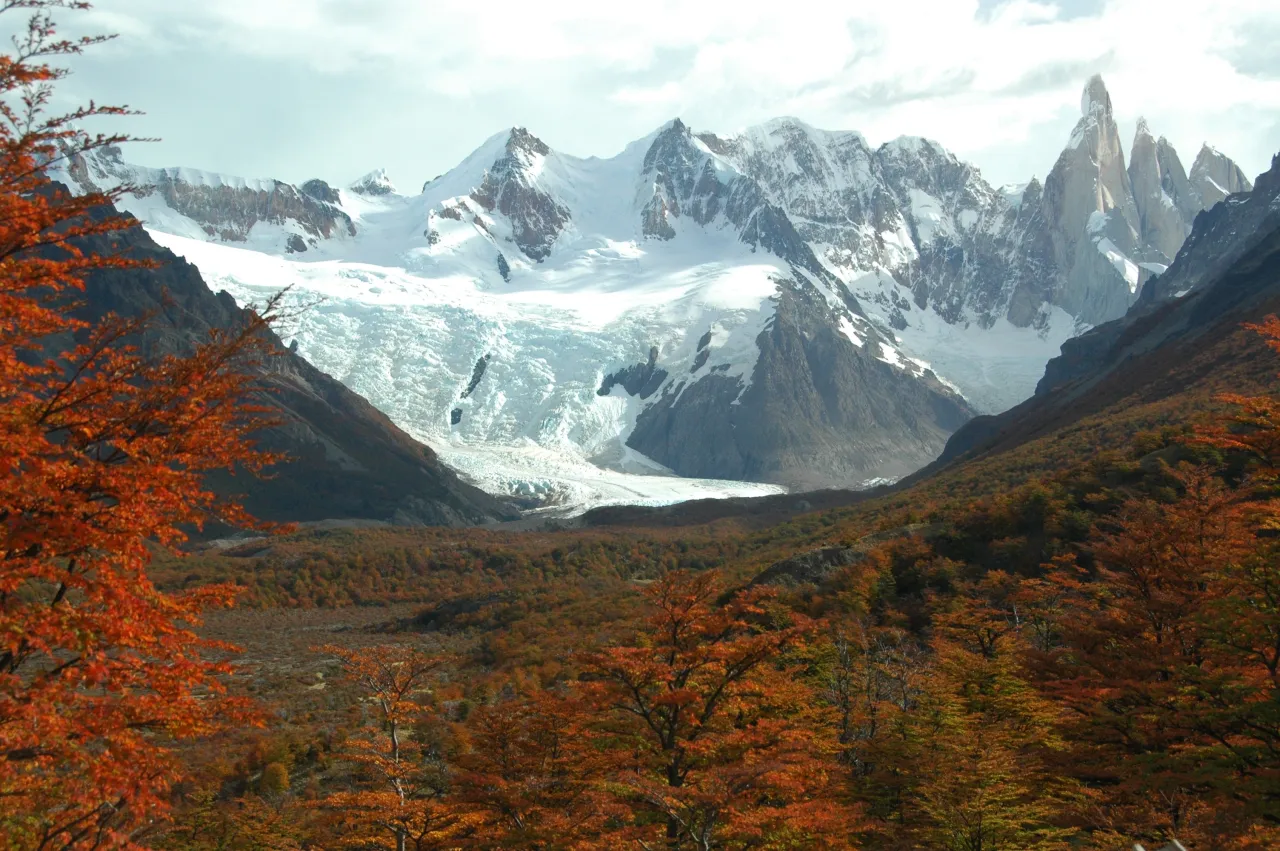 Laguna Condor hotel image from Expedia