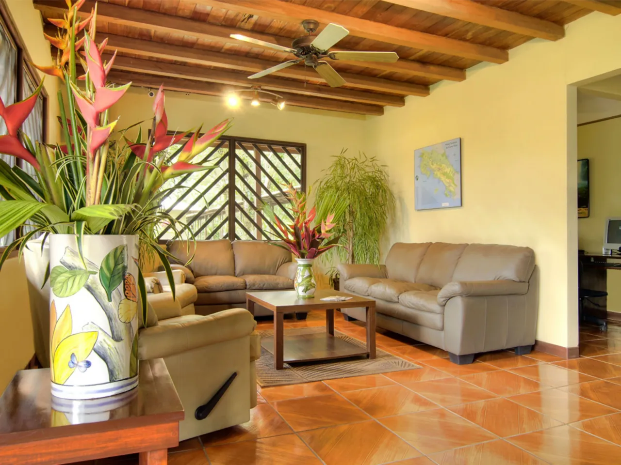 Manatus Hotel, Tortuguero hotel image from Expedia