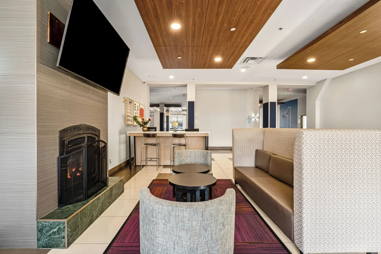 Metterra Hotel on Whyte, Edmonton hotel image from Expedia