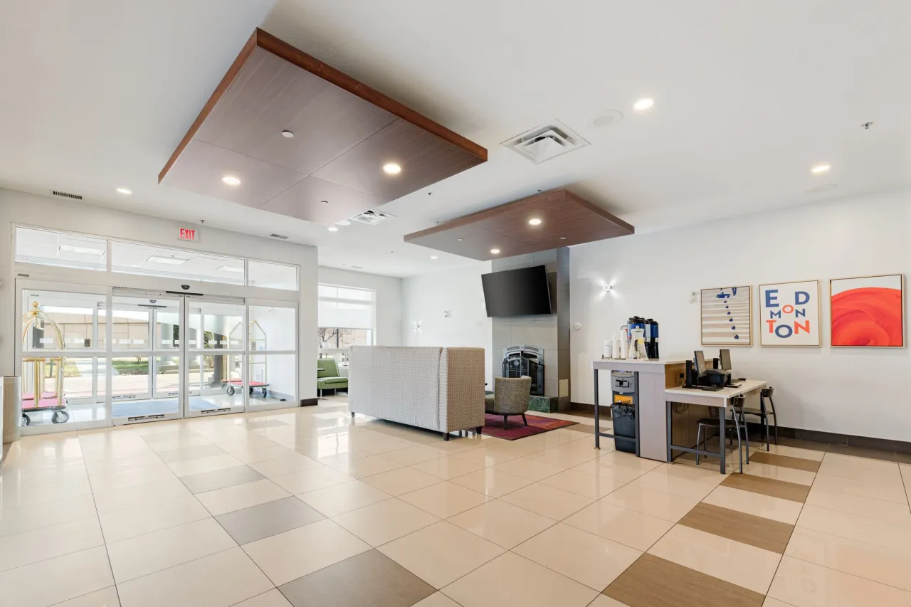 Metterra Hotel on Whyte, Edmonton hotel image from Expedia