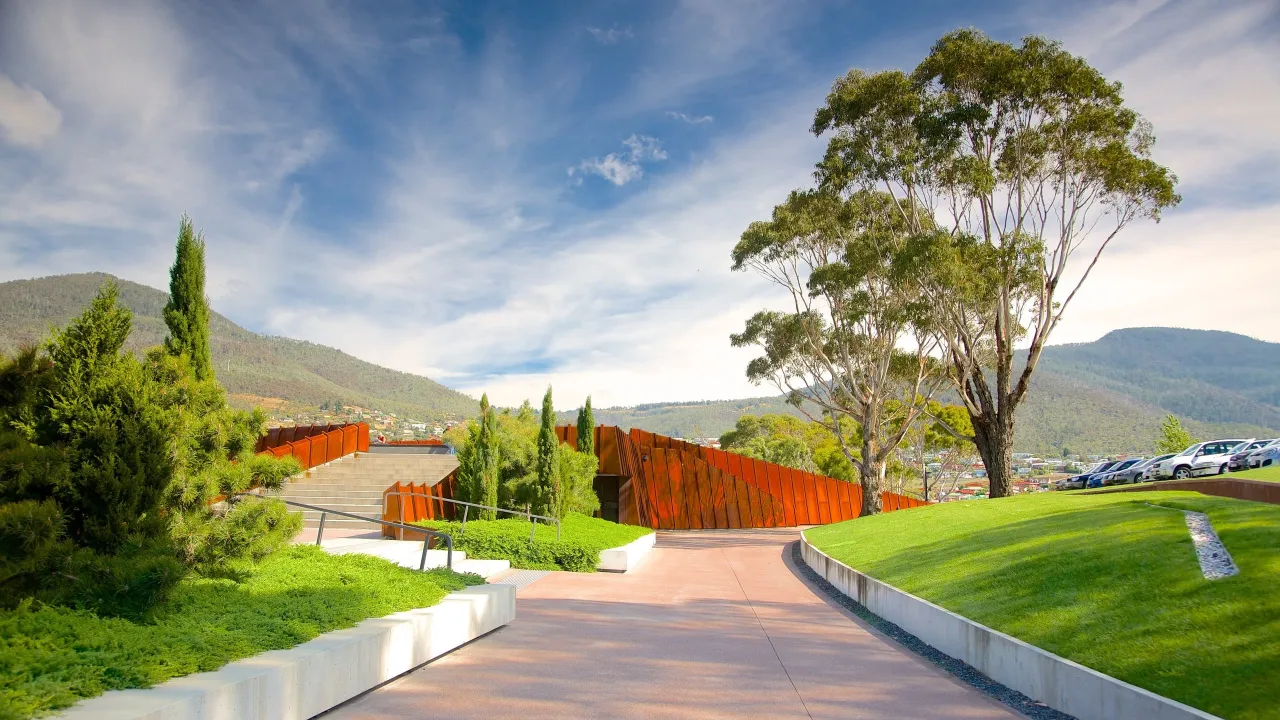 Mona Pavilions, Tasmania hotel image from Expedia