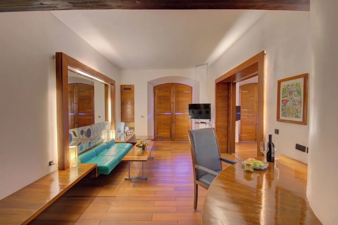 Palais de Mahe, Pondicherry hotel image from Expedia