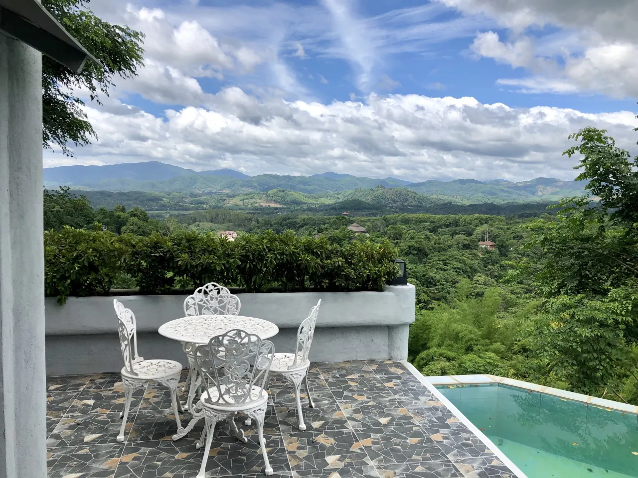 Phu Chaisai Mountain Resort & Spa, Chiang Rai hotel image from Expedia