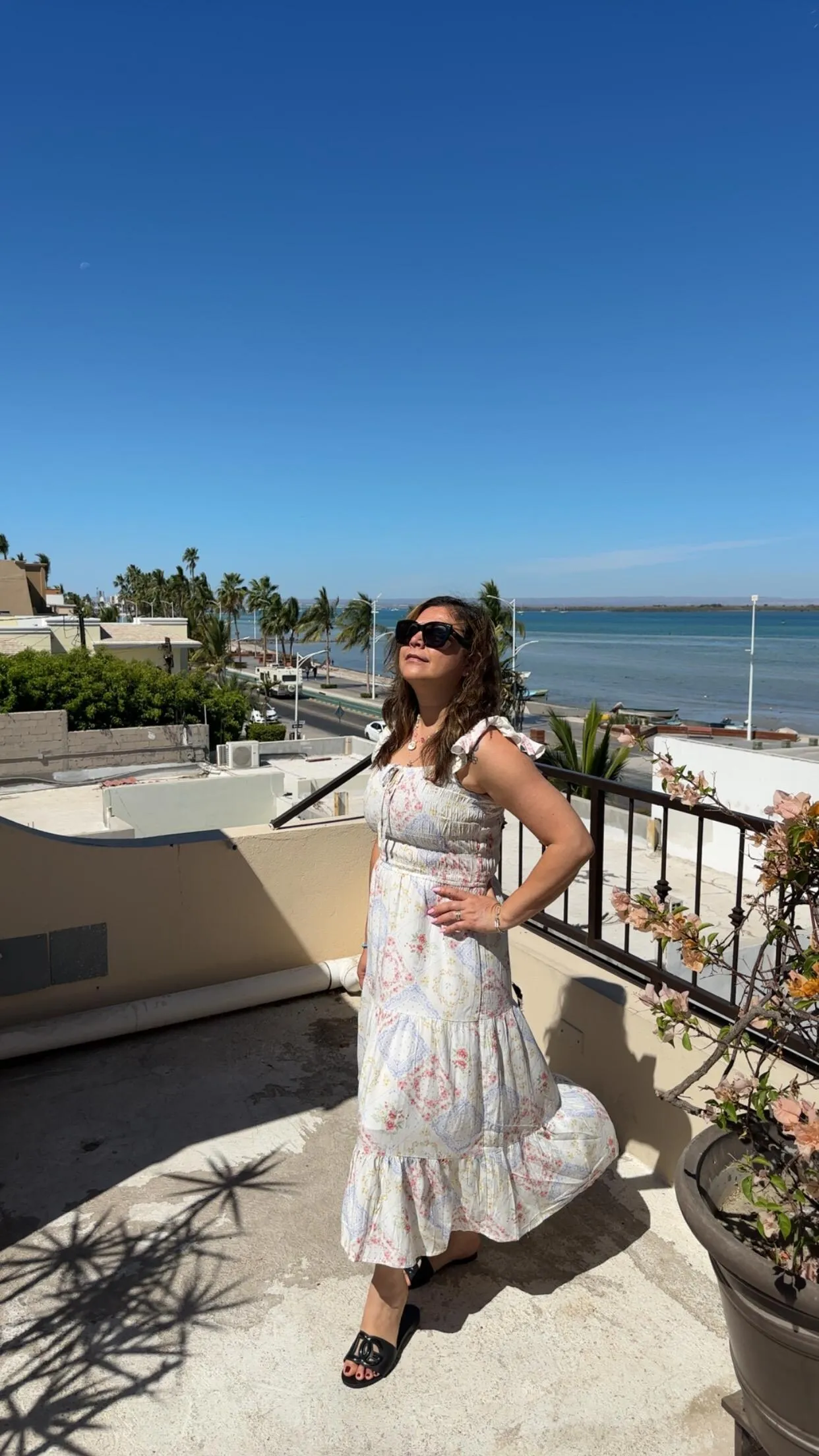 Posada de Las Flores, La Paz hotel image from Expedia