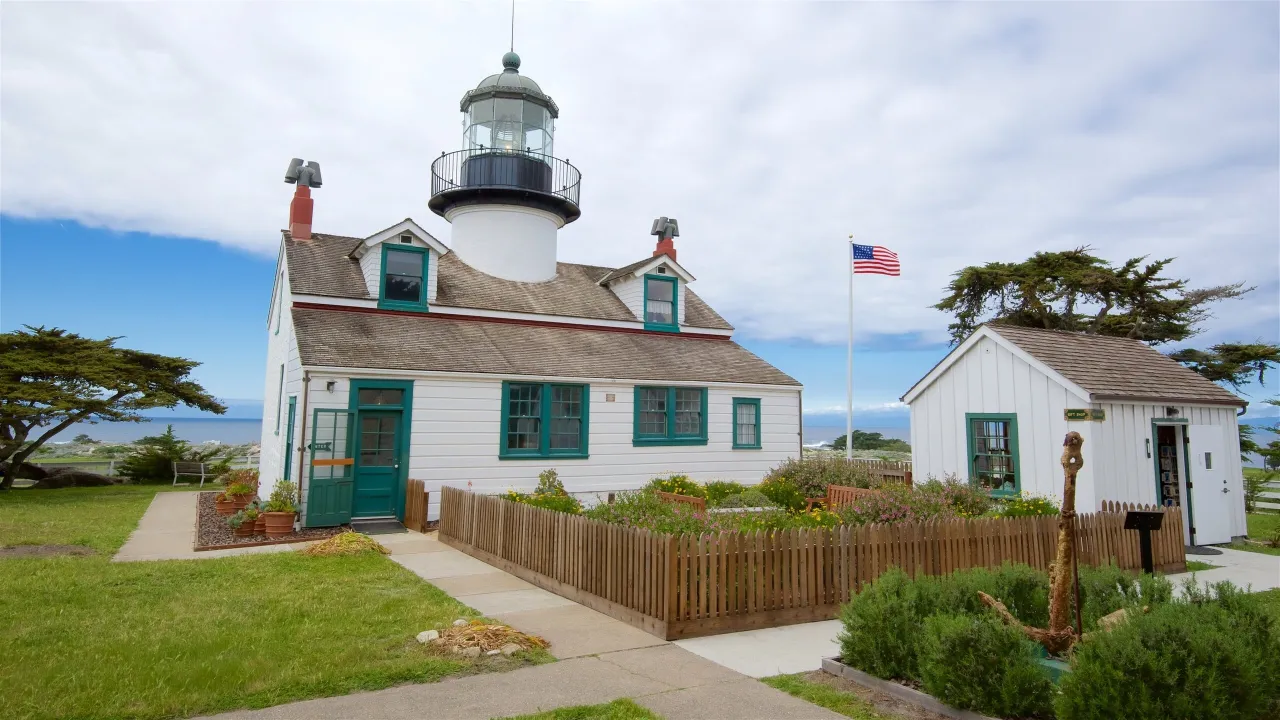 Post Ranch Inn, Big Sur hotel image from Expedia