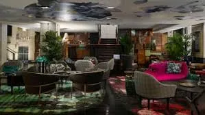 QT Melbourne hotel image from Expedia