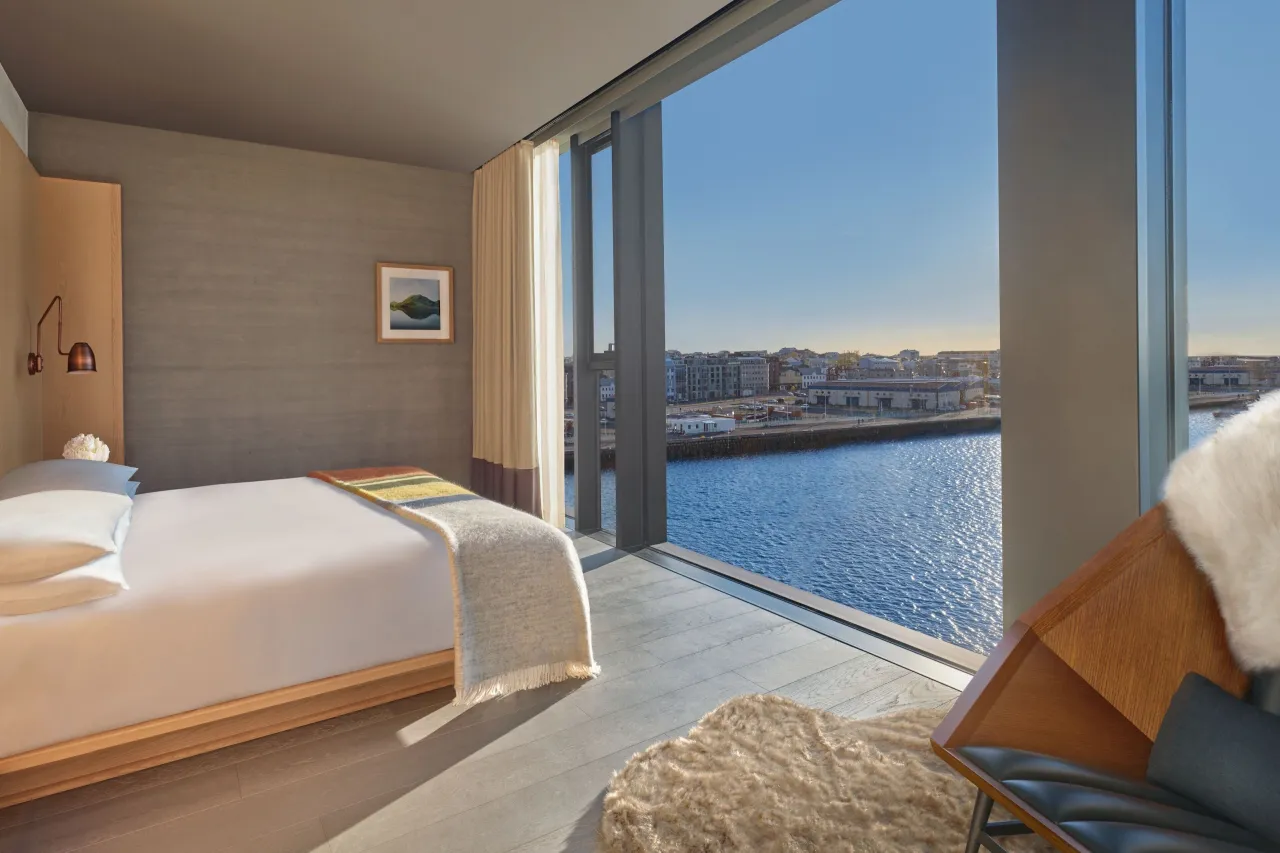 Reykjavik Edition hotel image from Expedia