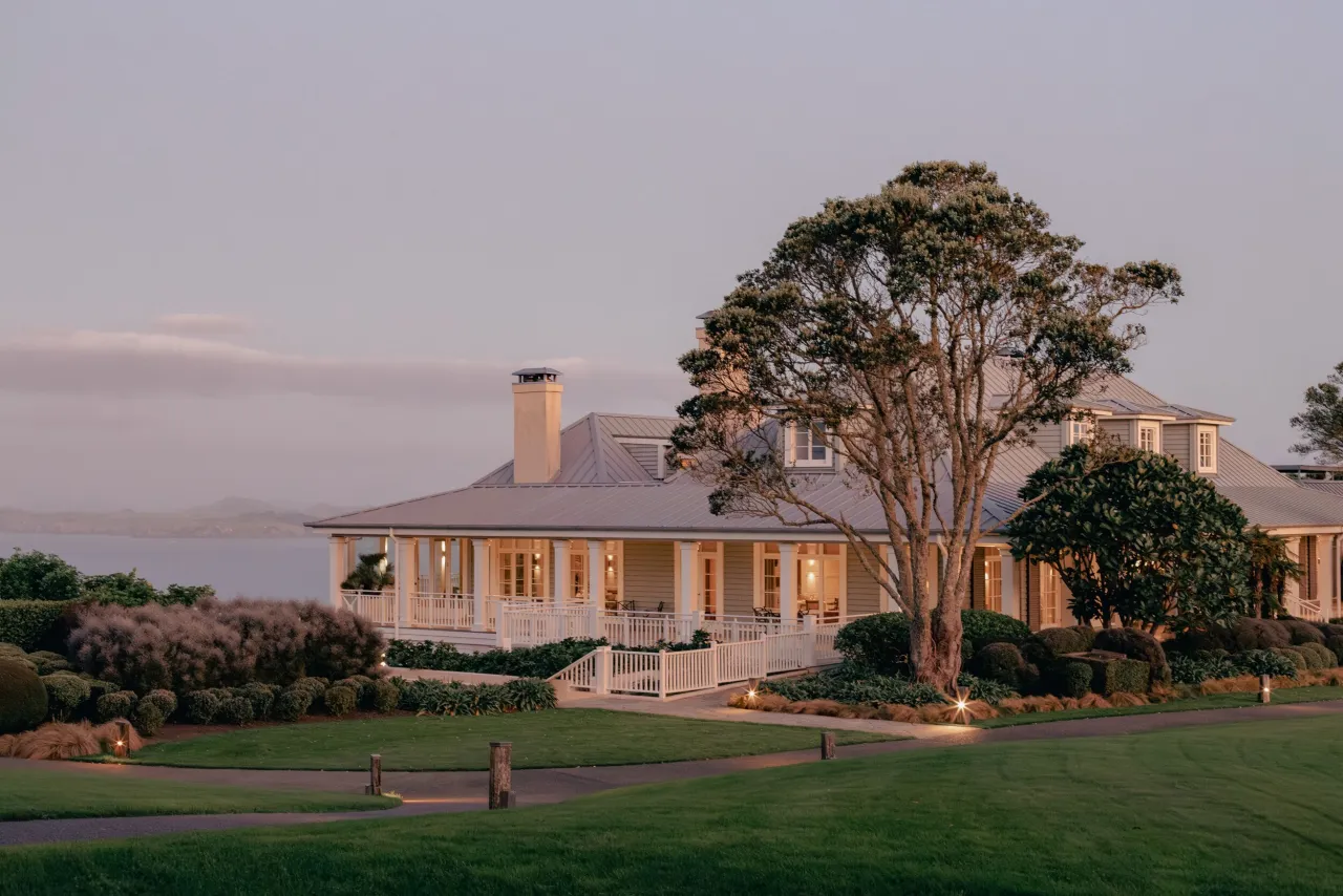 Rosewood Kauri Cliffs, Baia delle Isole hotel image from Expedia