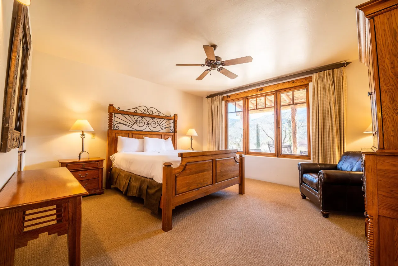 Tanque Verde Ranch, Tucson hotel image from Expedia