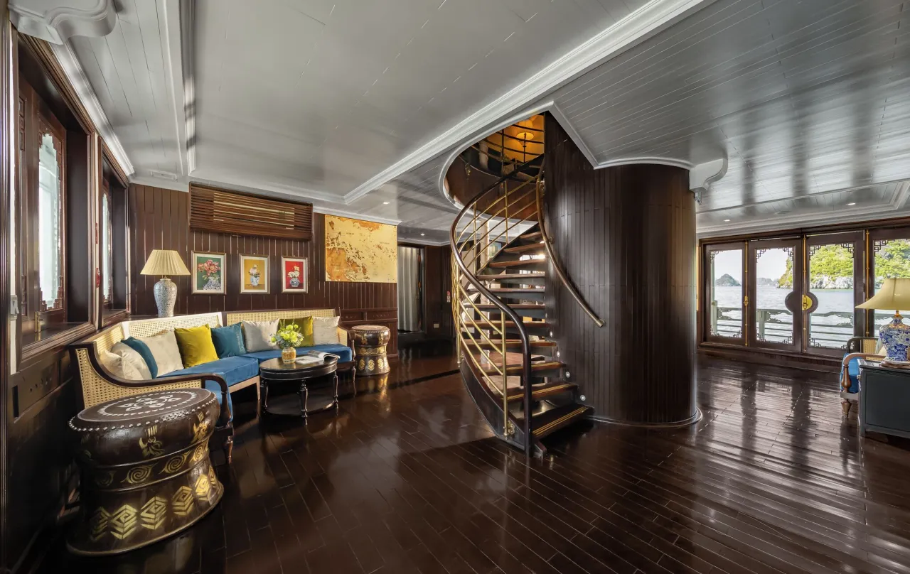 The Au Co hotel image from Expedia