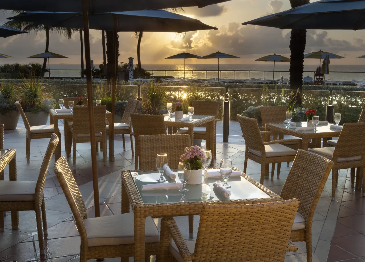 The Breakers hotel image from Expedia