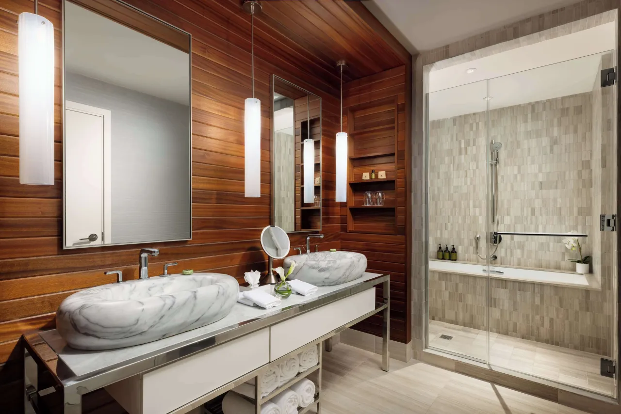 The James Chicago hotel image from Expedia