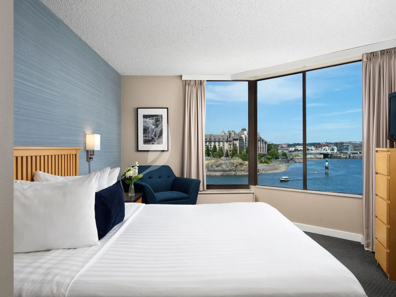 The Oswego Hotel hotel image from Expedia