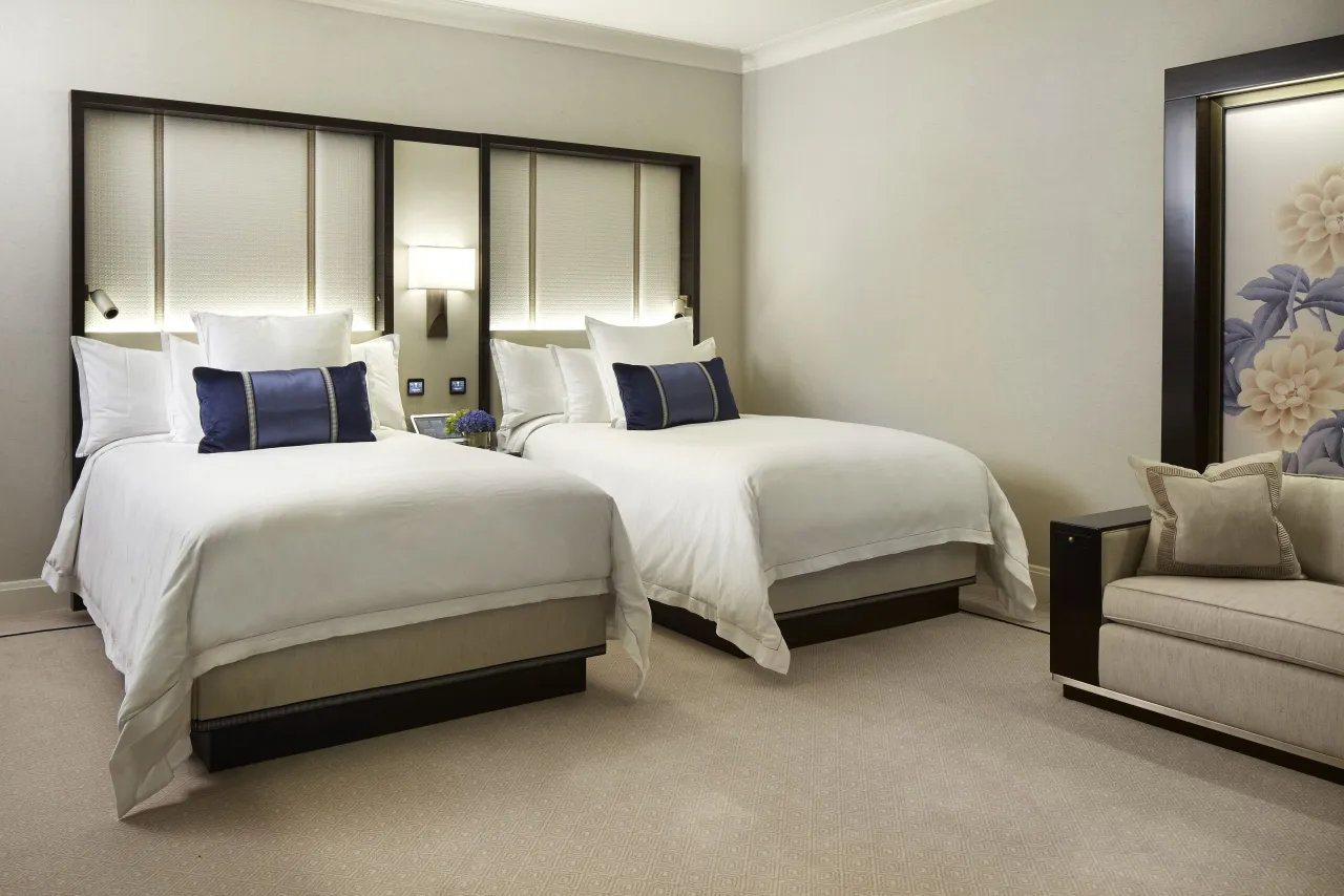 The Peninsula Chicago hotel image from Expedia