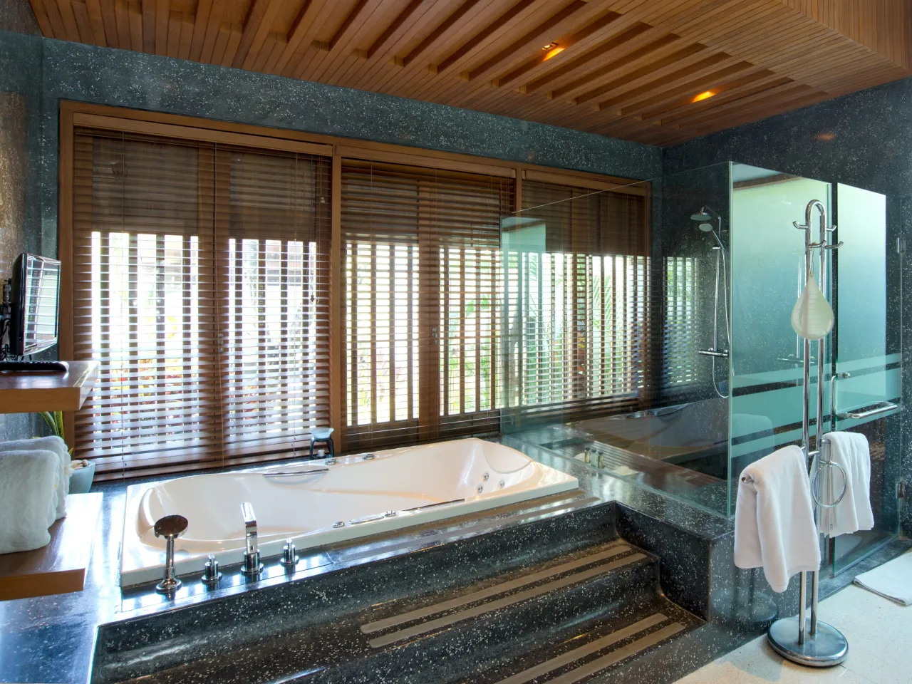 The Samaya, Bali hotel image from Expedia