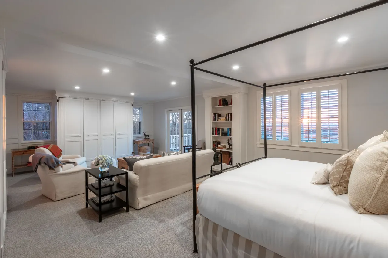 The Wauwinet, Nantucket Island hotel image from Expedia