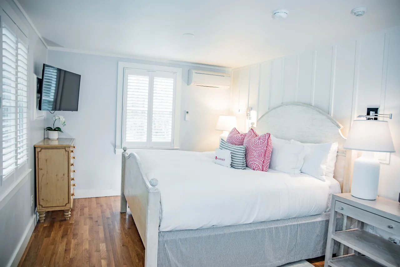 The Wauwinet, Nantucket Island hotel image from Expedia