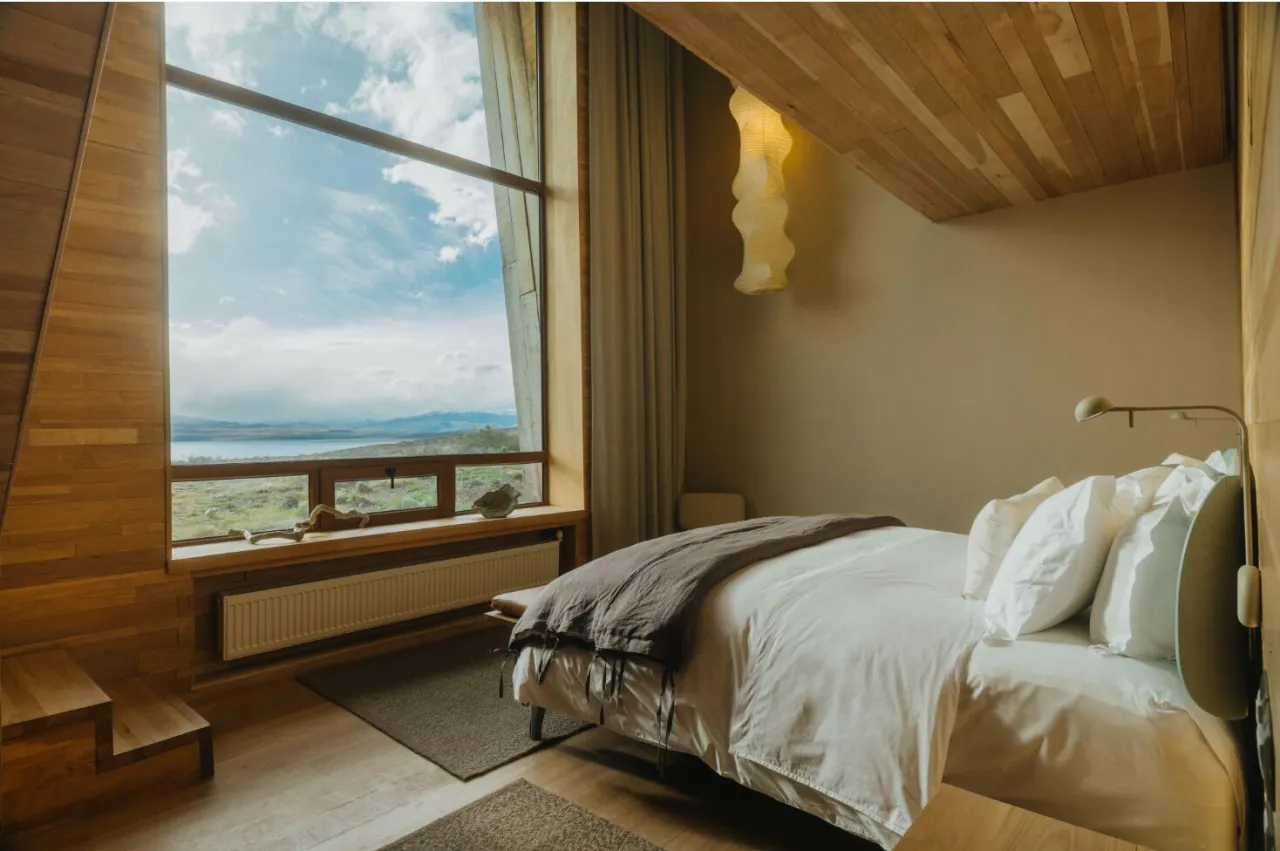 Tierra Patagonia hotel image from Expedia