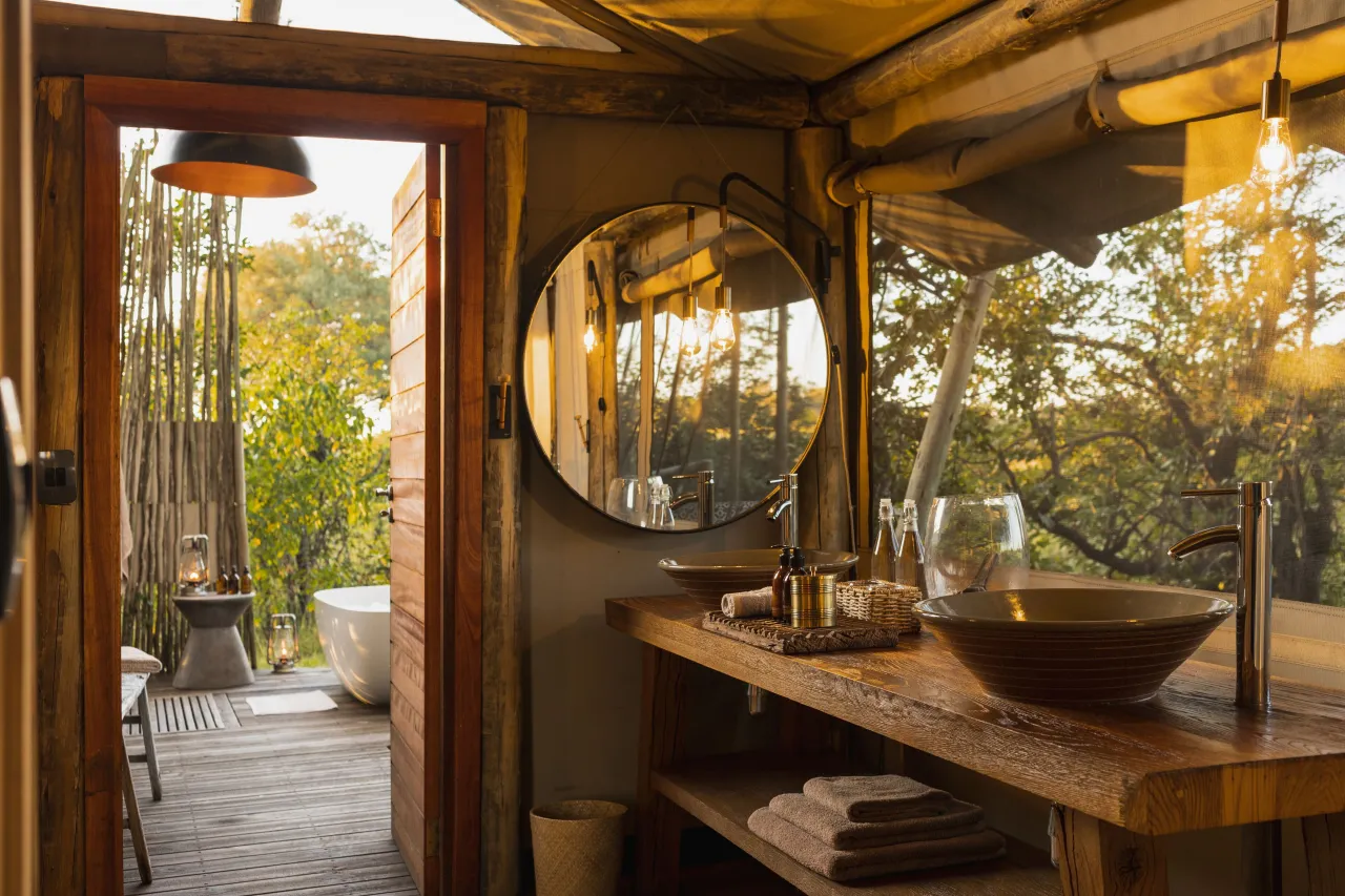 Tuludi, Okavango Delta hotel image from Expedia