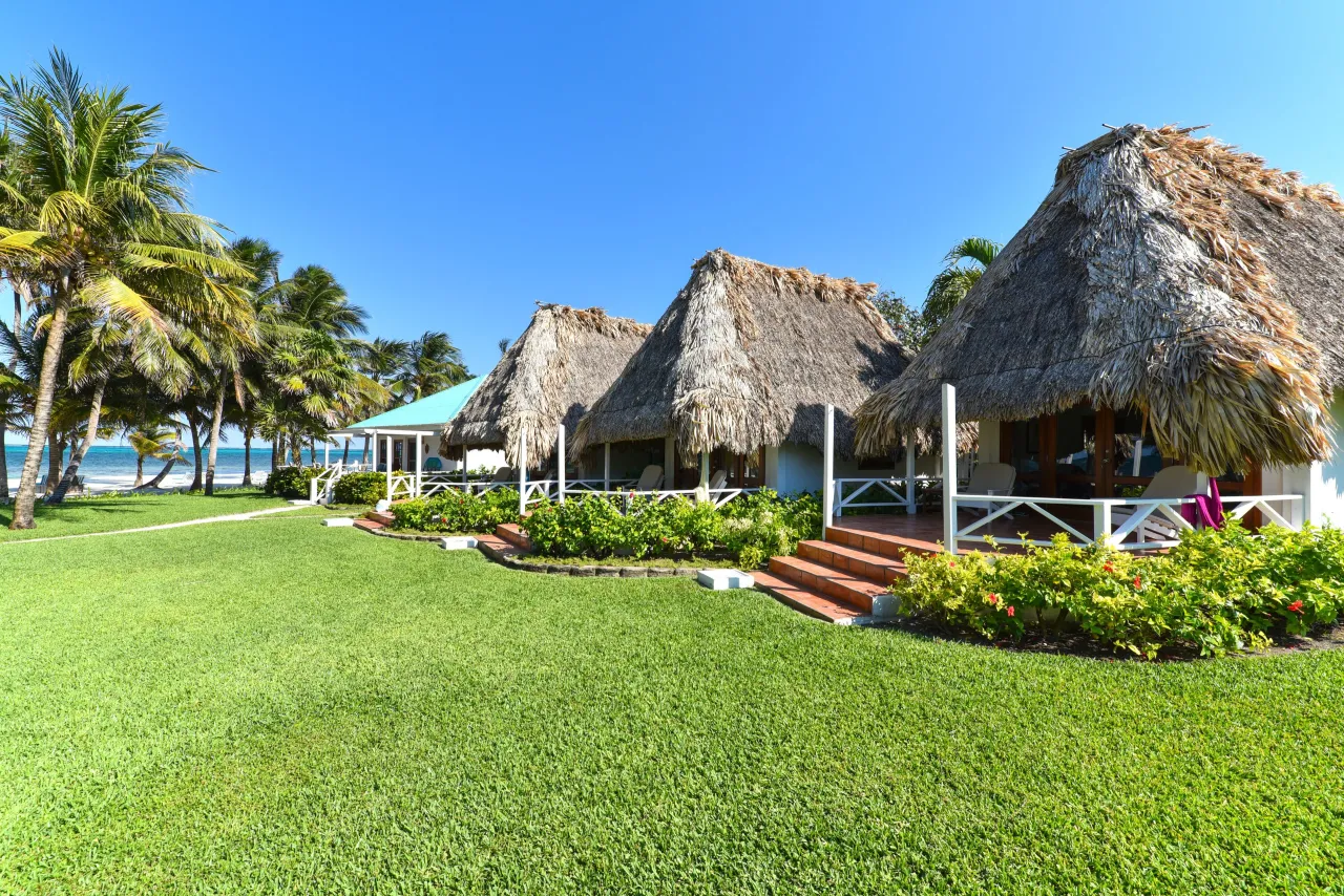 Victoria House hotel image from Expedia