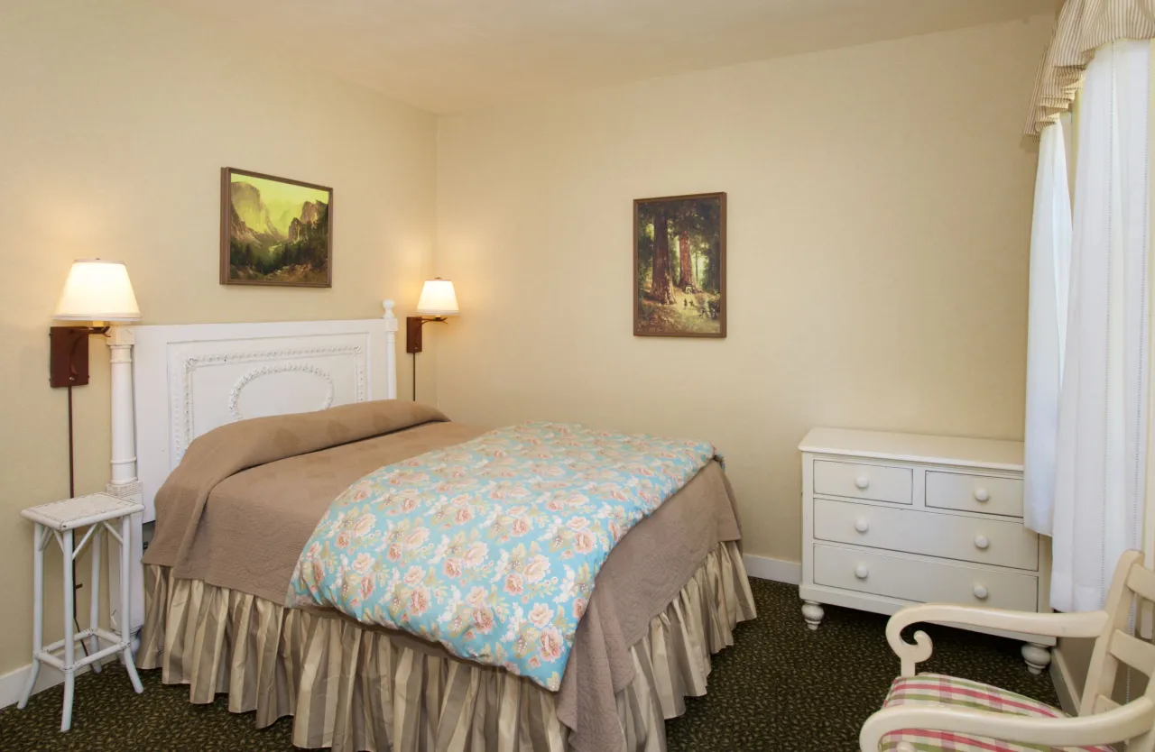 Wawona Hotel hotel image from Expedia