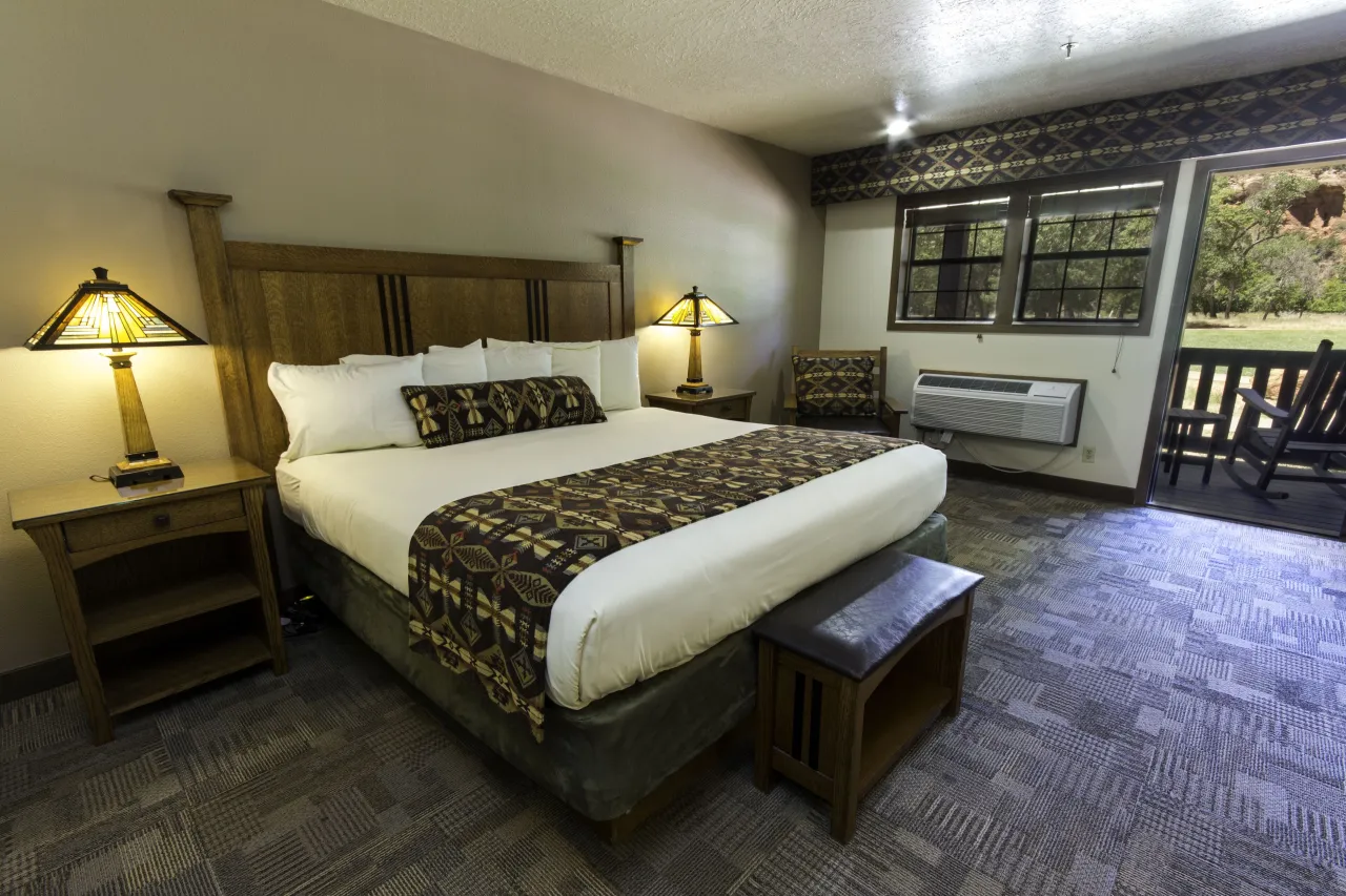 Zion Lodge hotel image from Expedia