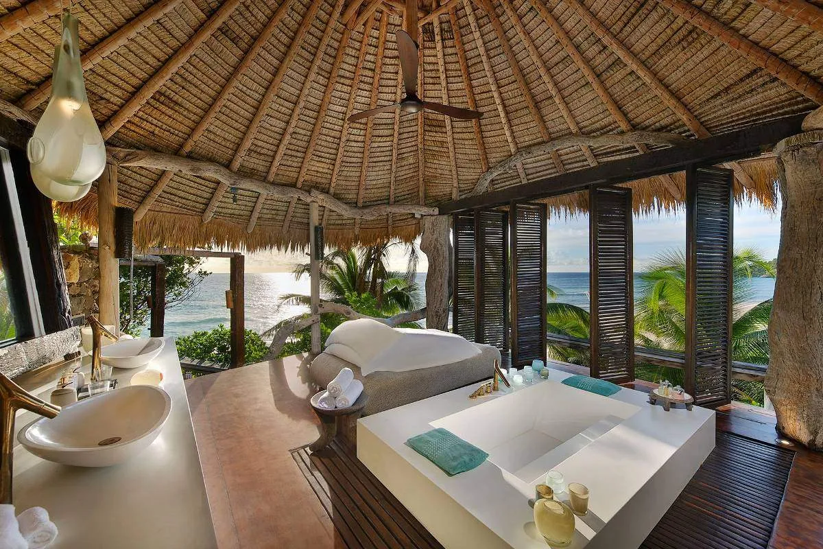 Villa-North-Island-Bathroom.jpeg