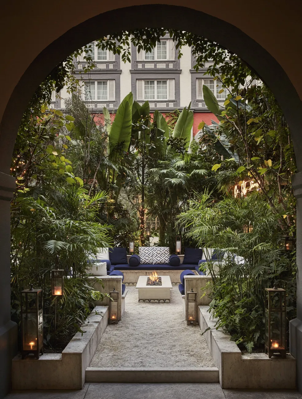 Four Seasons, Mexico City hotel image from Expedia